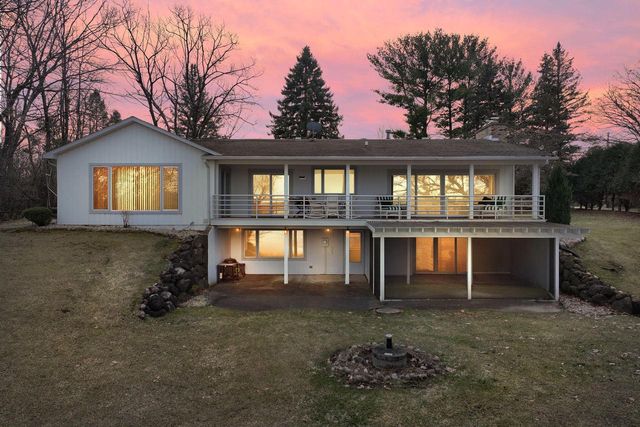 W5368 Plantation ROAD, Elkhorn, WI 53121