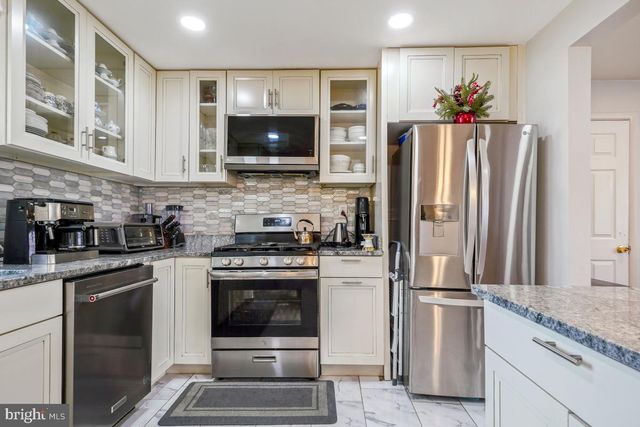 2514 AVALON PL, Hyattsville, MD 20783