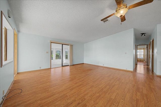 25021 BELLEVUE, Leesburg, FL 34748