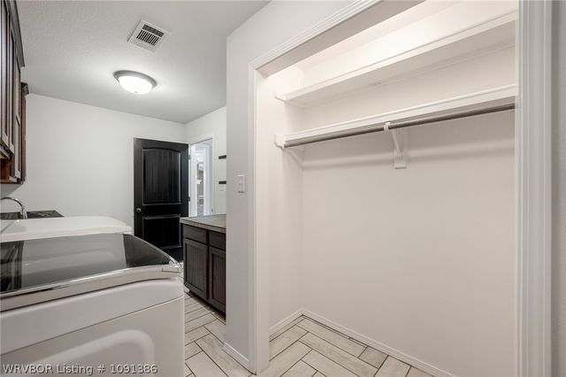 3206 Larkspur Lane, Fort Smith, AR 72916