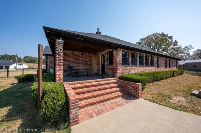 3206 Larkspur Lane, Fort Smith, AR 72916