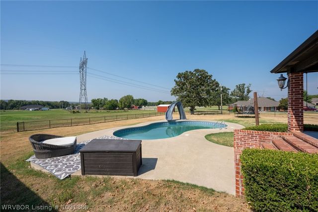3206 Larkspur Lane, Fort Smith, AR 72916