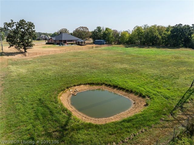 3206 Larkspur Lane, Fort Smith, AR 72916