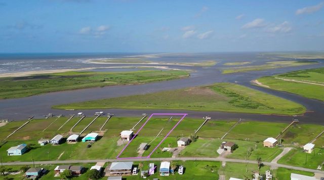 2252 County Road 201, Sargent, TX 77414