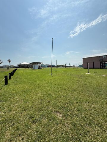 2252 County Road 201, Sargent, TX 77414
