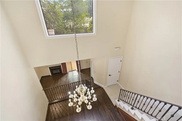 6121 Shoup Avenue 6, Woodland Hills, CA 91367