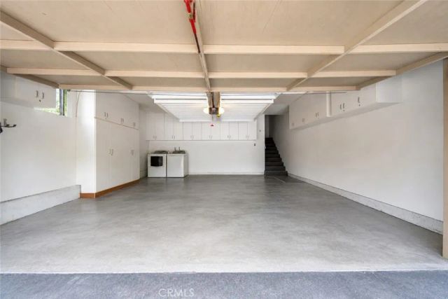 6121 Shoup Avenue 6, Woodland Hills, CA 91367