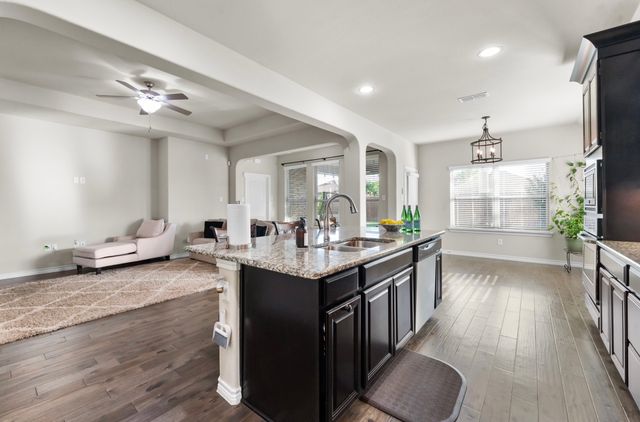 307 Acadia Lane, Forney, TX 75126