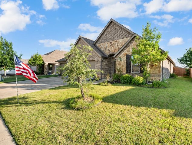 307 Acadia Lane, Forney, TX 75126