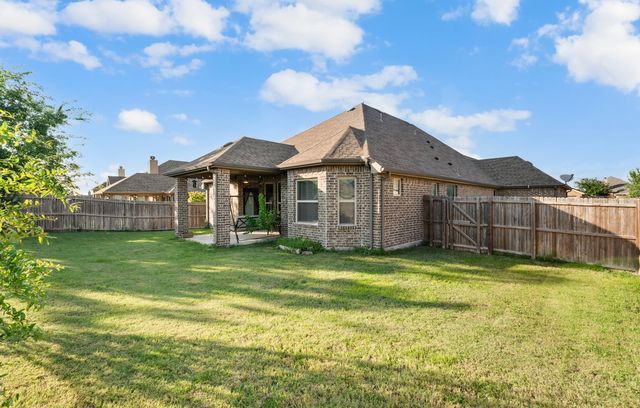 307 Acadia Lane, Forney, TX 75126