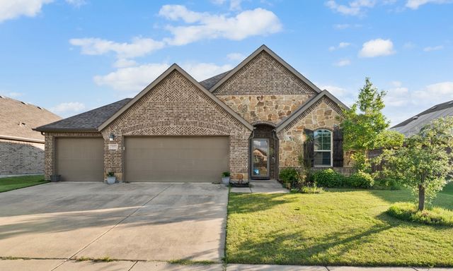 307 Acadia Lane, Forney, TX 75126