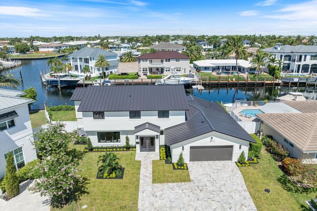 3711 NE 27th Avenue, Lighthouse Point, FL 33064