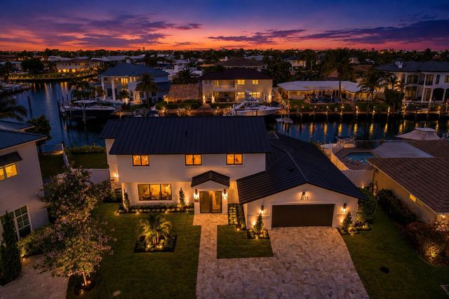 3711 NE 27th Avenue, Lighthouse Point, FL 33064