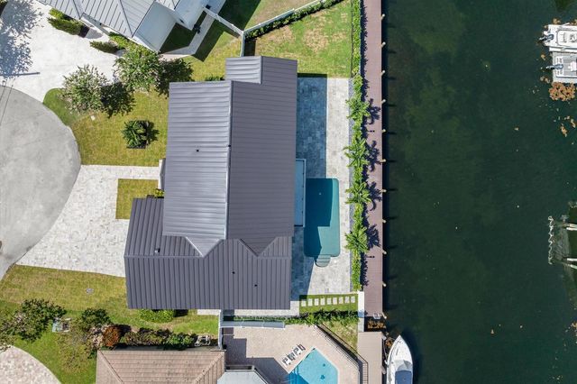3711 NE 27th Avenue, Lighthouse Point, FL 33064