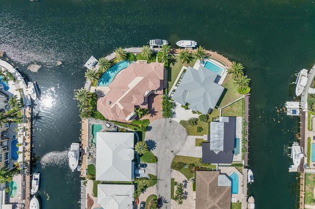 3711 NE 27th Avenue, Lighthouse Point, FL 33064