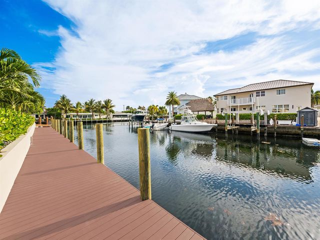 3711 NE 27th Avenue, Lighthouse Point, FL 33064