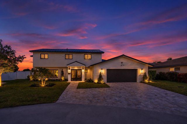 3711 NE 27th Avenue, Lighthouse Point, FL 33064