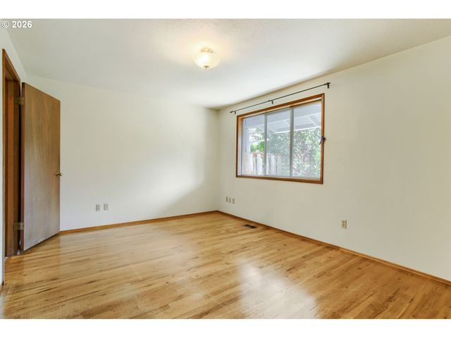 5292 Sw BARCLAY Ct, Beaverton, OR 97005