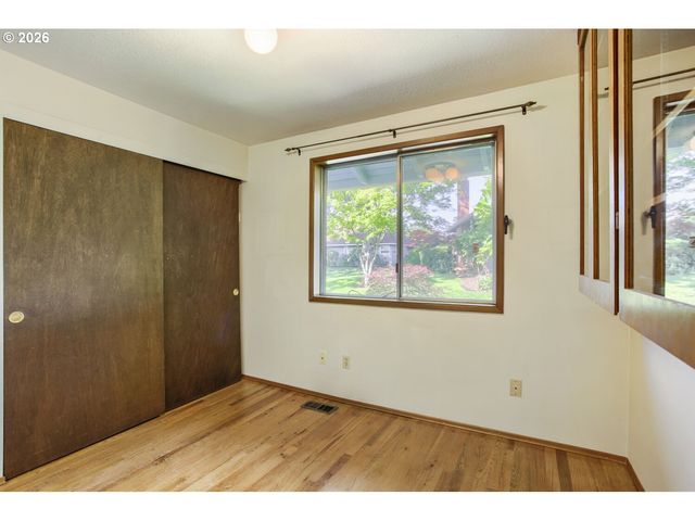 5292 Sw BARCLAY Ct, Beaverton, OR 97005