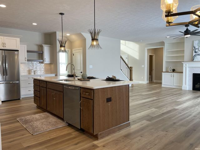 934 Ravenstone Drive, Lafayette, IN 47909