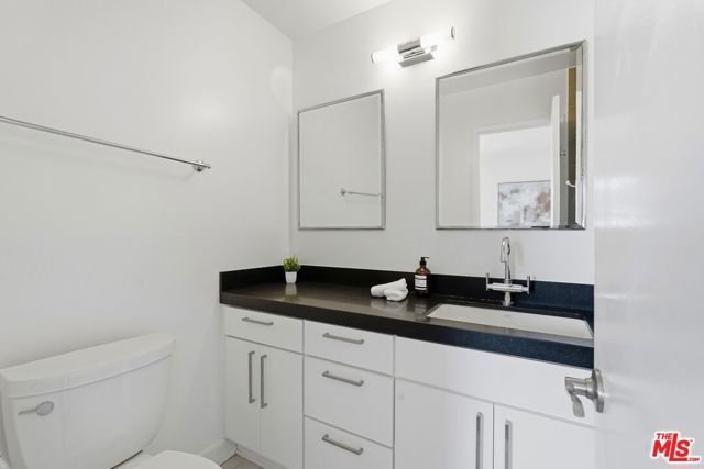 1613 Manning Avenue A, Los Angeles, CA 90024