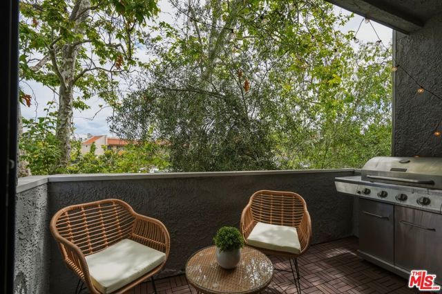 1613 Manning Avenue A, Los Angeles, CA 90024