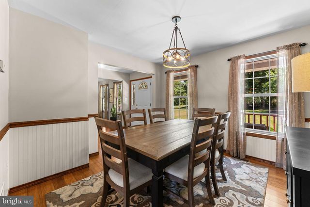 24 HENDRICKS RD, Perkiomenville, PA 18074