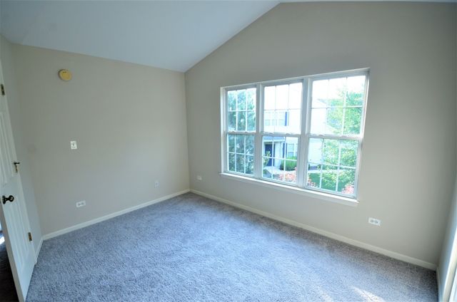 2843 Rutland Circle 201, Naperville, IL 60564