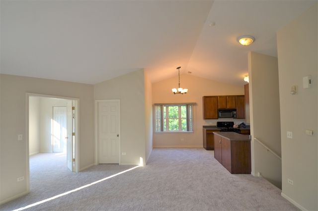 2843 Rutland Circle 201, Naperville, IL 60564
