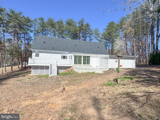 3631 BREAKNOCK RD, Bumpass, VA 23024