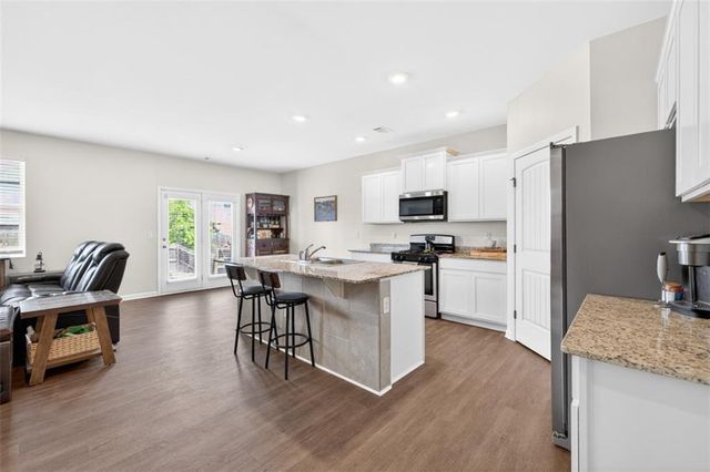 5525 Barberry Avenue, Oakwood, GA 30566