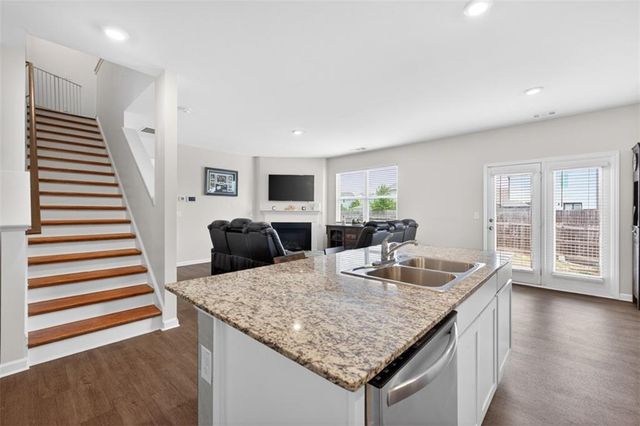 5525 Barberry Avenue, Oakwood, GA 30566