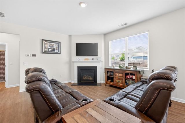5525 Barberry Avenue, Oakwood, GA 30566