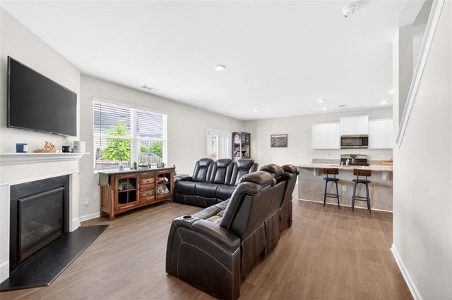 5525 Barberry Avenue, Oakwood, GA 30566