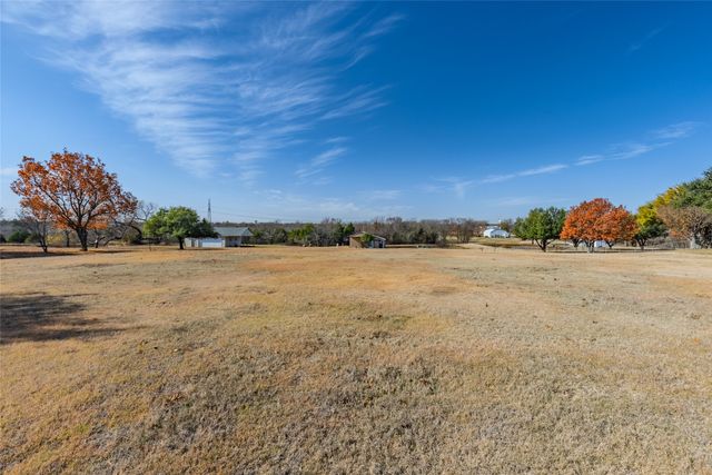 813 Westshore Drive, St Paul, TX 75098