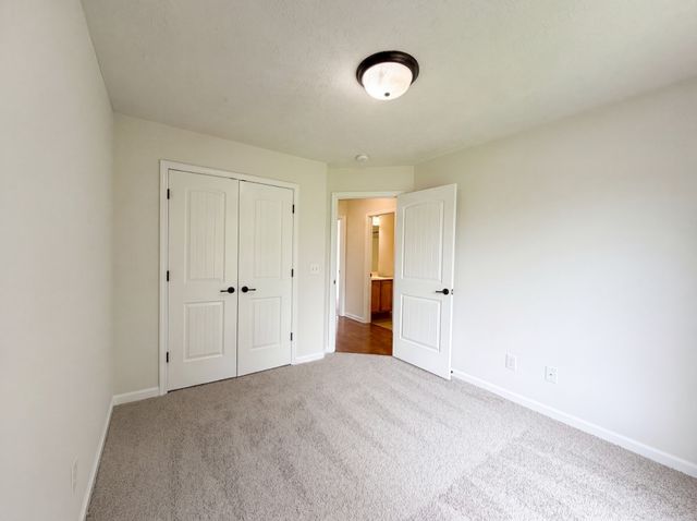 842 Fleming Farms Dr, Murfreesboro, TN 37128