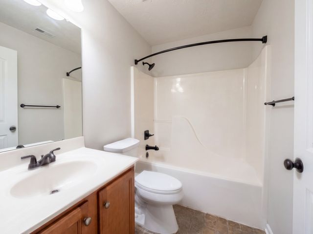 842 Fleming Farms Dr, Murfreesboro, TN 37128
