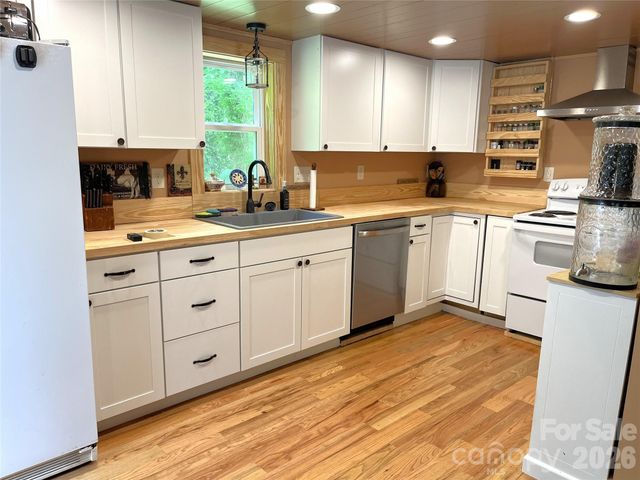 183 Cedarberry Glen, Rutherfordton, NC 28139