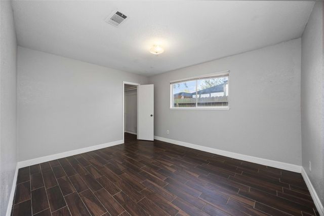 4914 27th, Dickinson, TX 77539