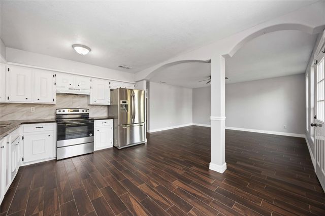 4914 27th, Dickinson, TX 77539