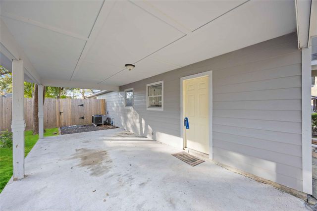 4914 27th, Dickinson, TX 77539