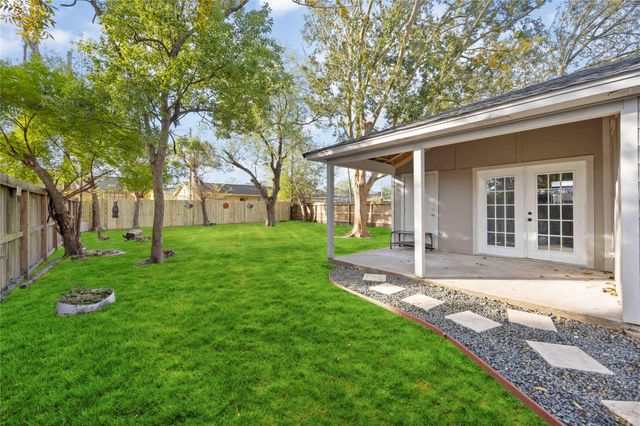 4914 27th, Dickinson, TX 77539