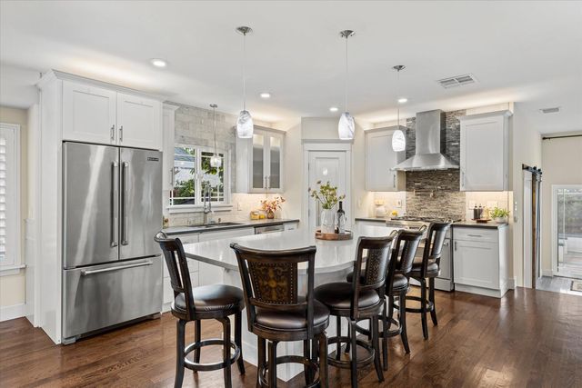 4400 G St, Sacramento, CA 95819