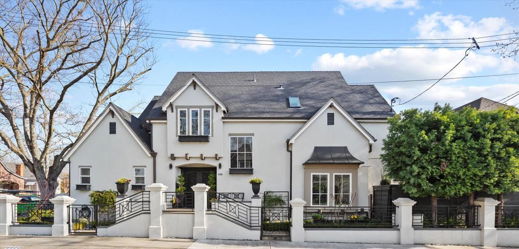 4400 G St, Sacramento, CA 95819