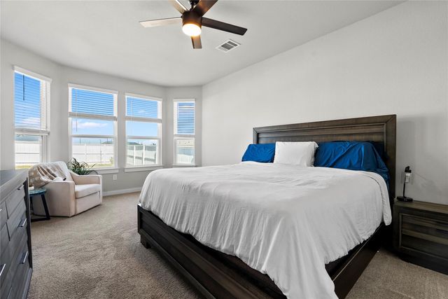 156 Appleberry LN, Elgin, TX 78621