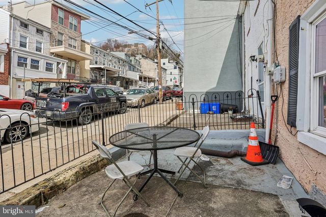 165 LEVERING ST, Philadelphia, PA 19127