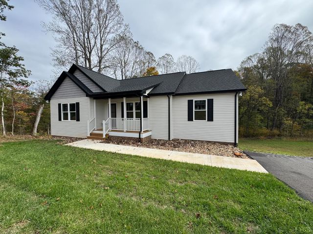 2350 Spring Grove Road, Spout Spring, VA 24593