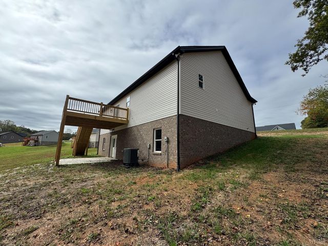 2350 Spring Grove Road, Spout Spring, VA 24593