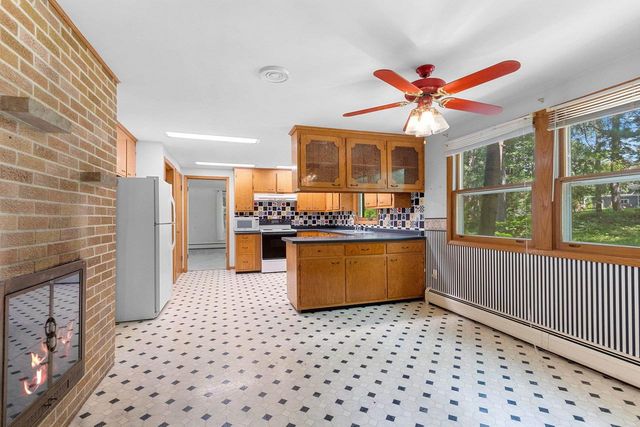 535 AVON COURT, Green Bay, WI 54302