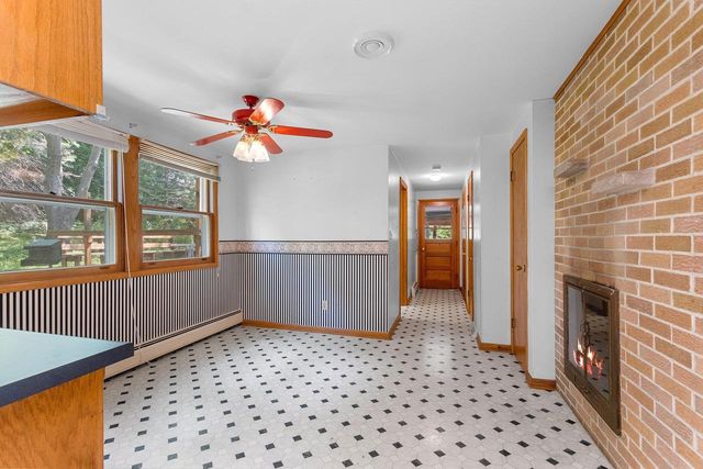 535 AVON COURT, Green Bay, WI 54302
